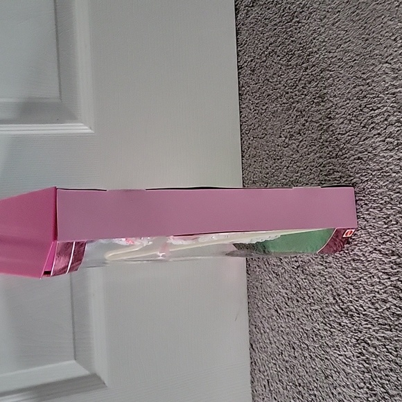 Little Bo Peep Barbie - Picture 3 of 8